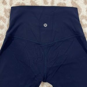 Lululemon navy blue aligns 28” size 4